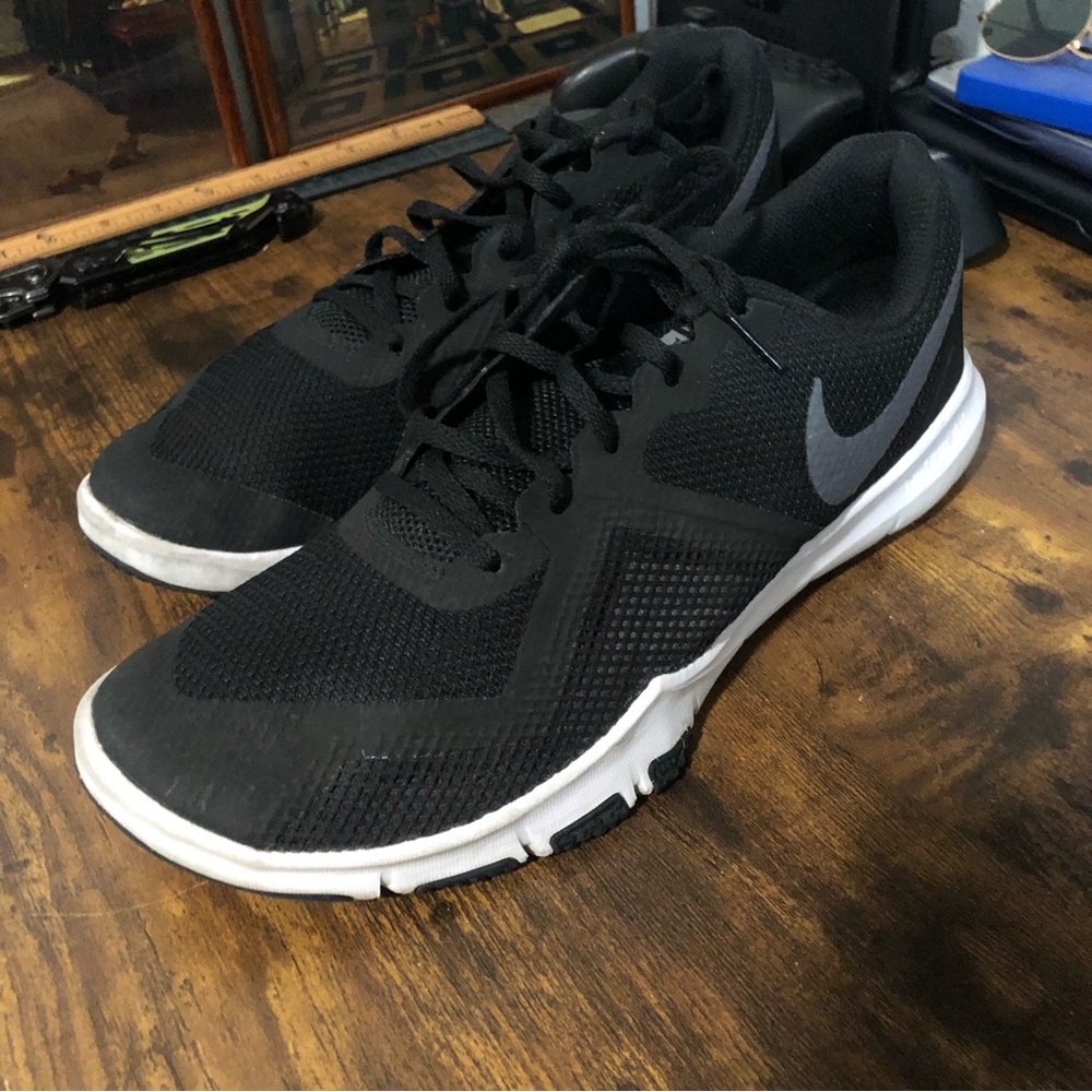 Nike Flex Control 2 Men’s Trainer’s Size 10